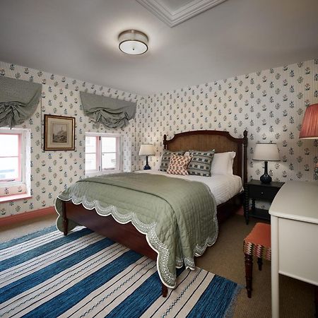Townhouse Suites- Abbey Row Malmesbury Bagian luar foto