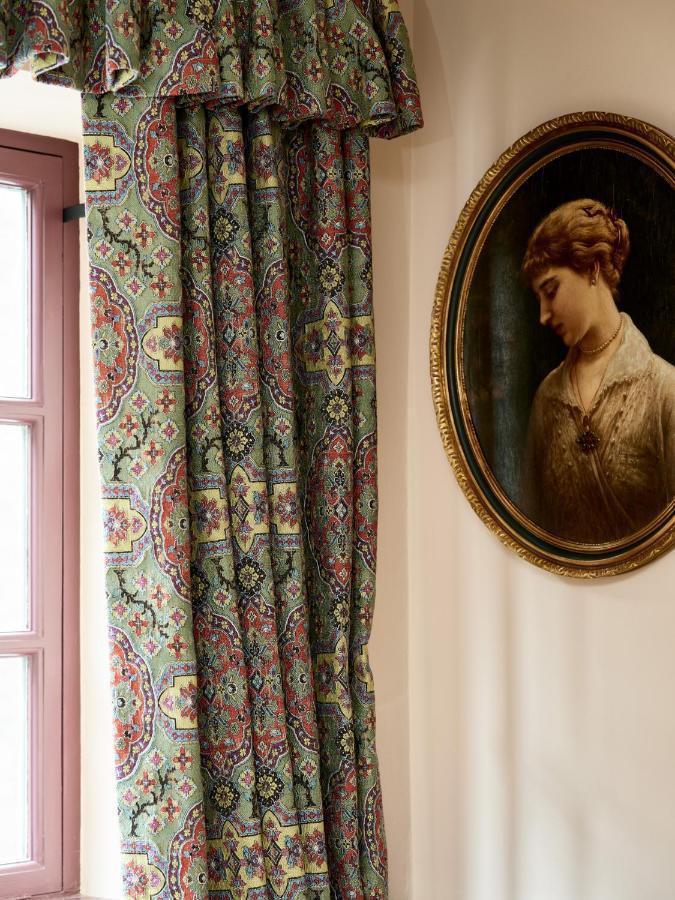 Townhouse Suites- Abbey Row Malmesbury Bagian luar foto