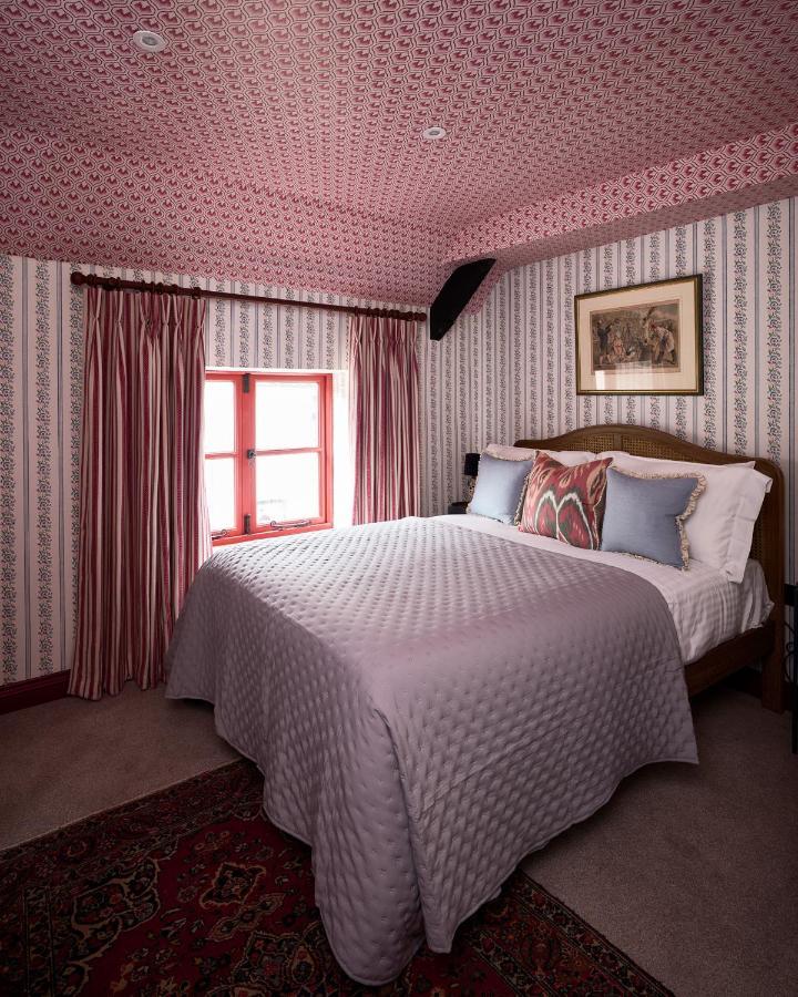 Townhouse Suites- Abbey Row Malmesbury Bagian luar foto
