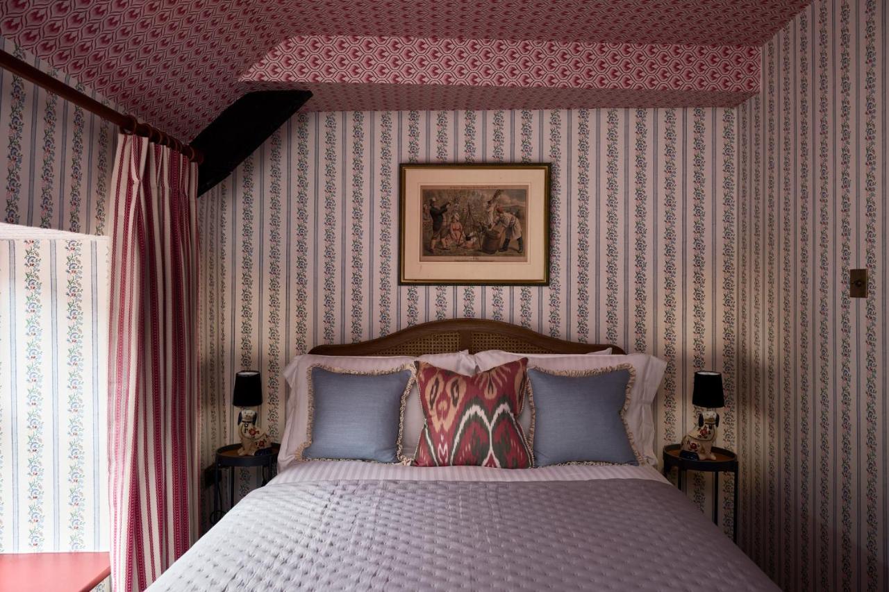 Townhouse Suites- Abbey Row Malmesbury Bagian luar foto
