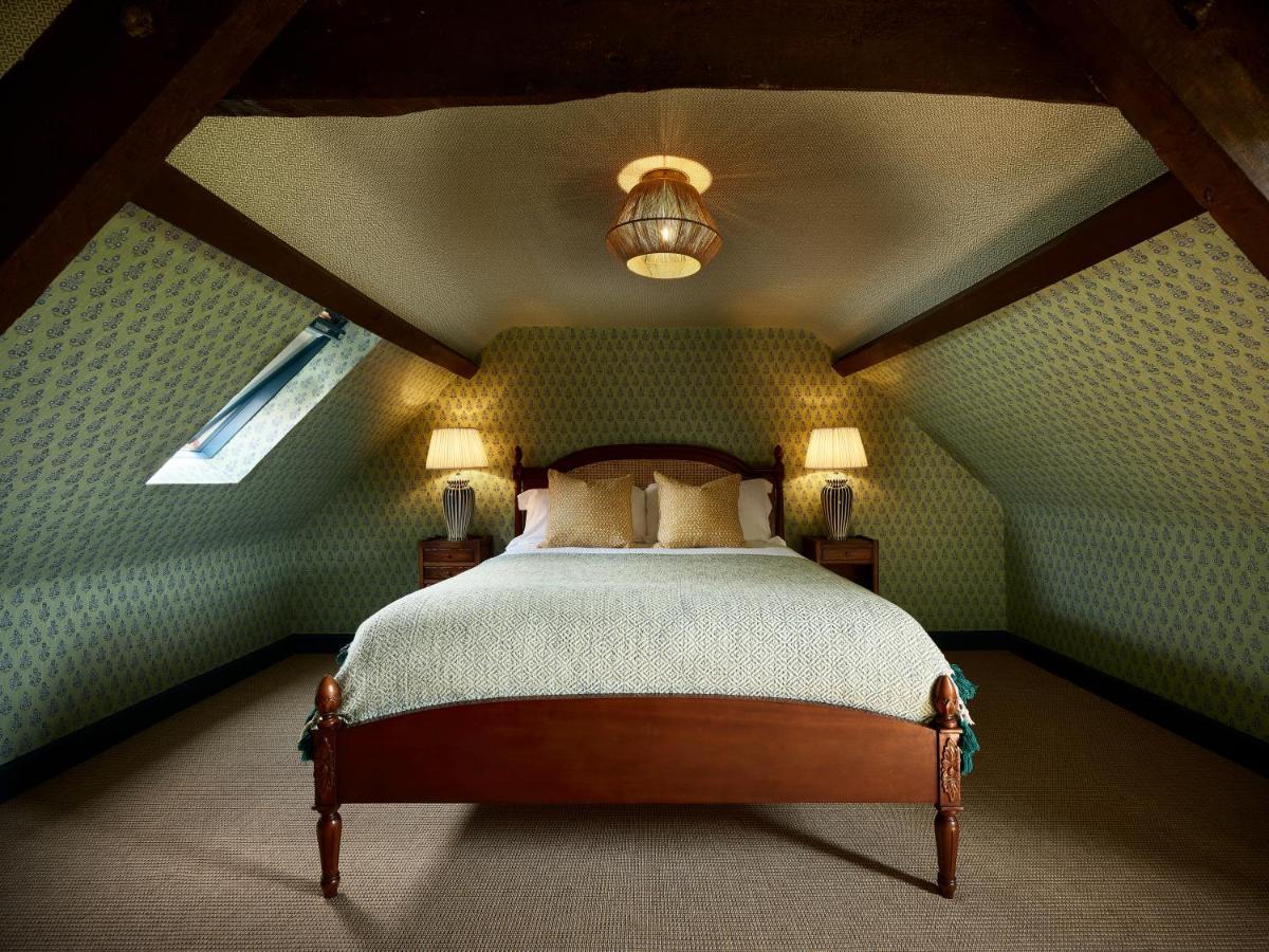 Townhouse Suites- Abbey Row Malmesbury Ruang foto