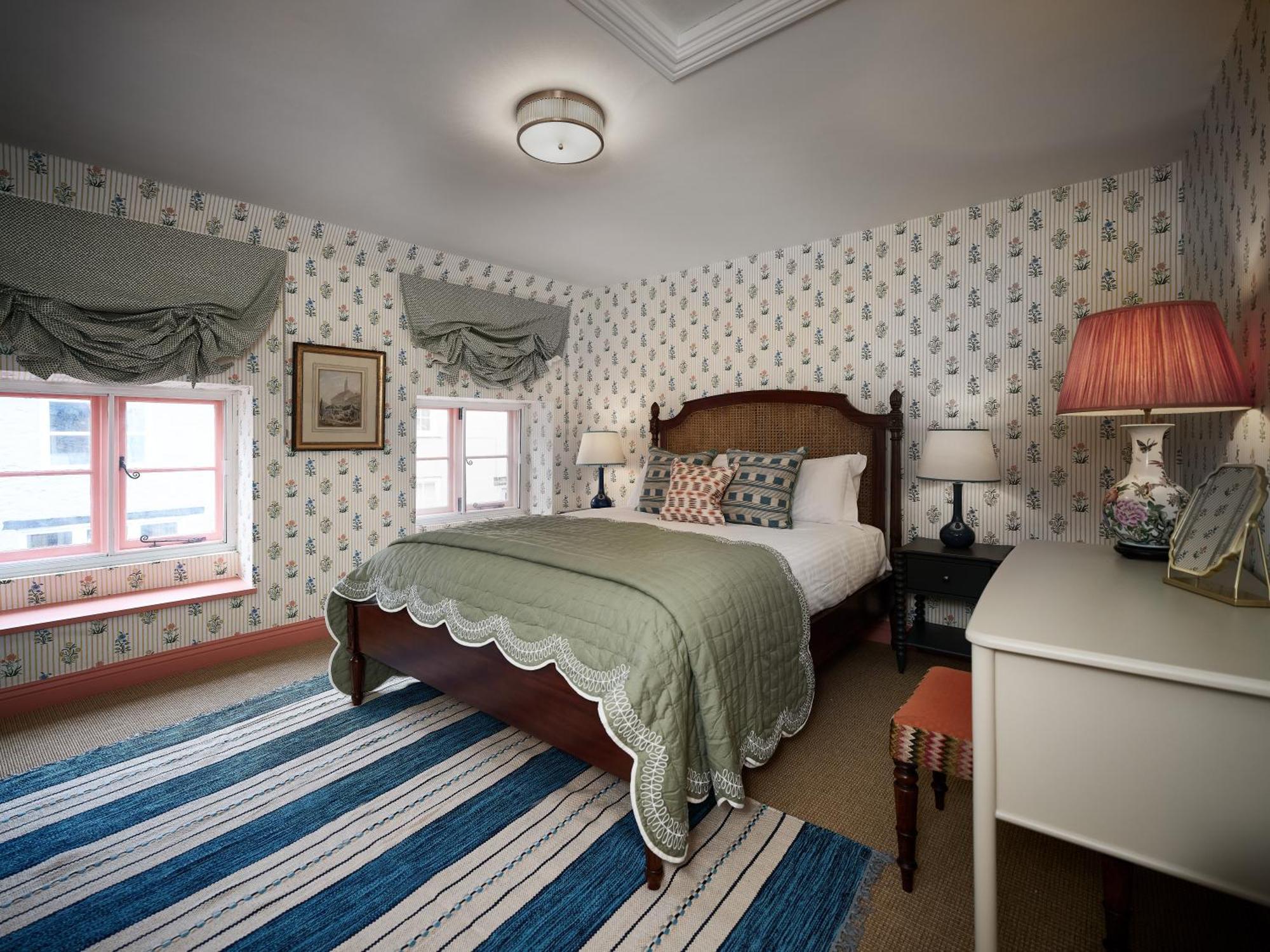 Townhouse Suites- Abbey Row Malmesbury Bagian luar foto