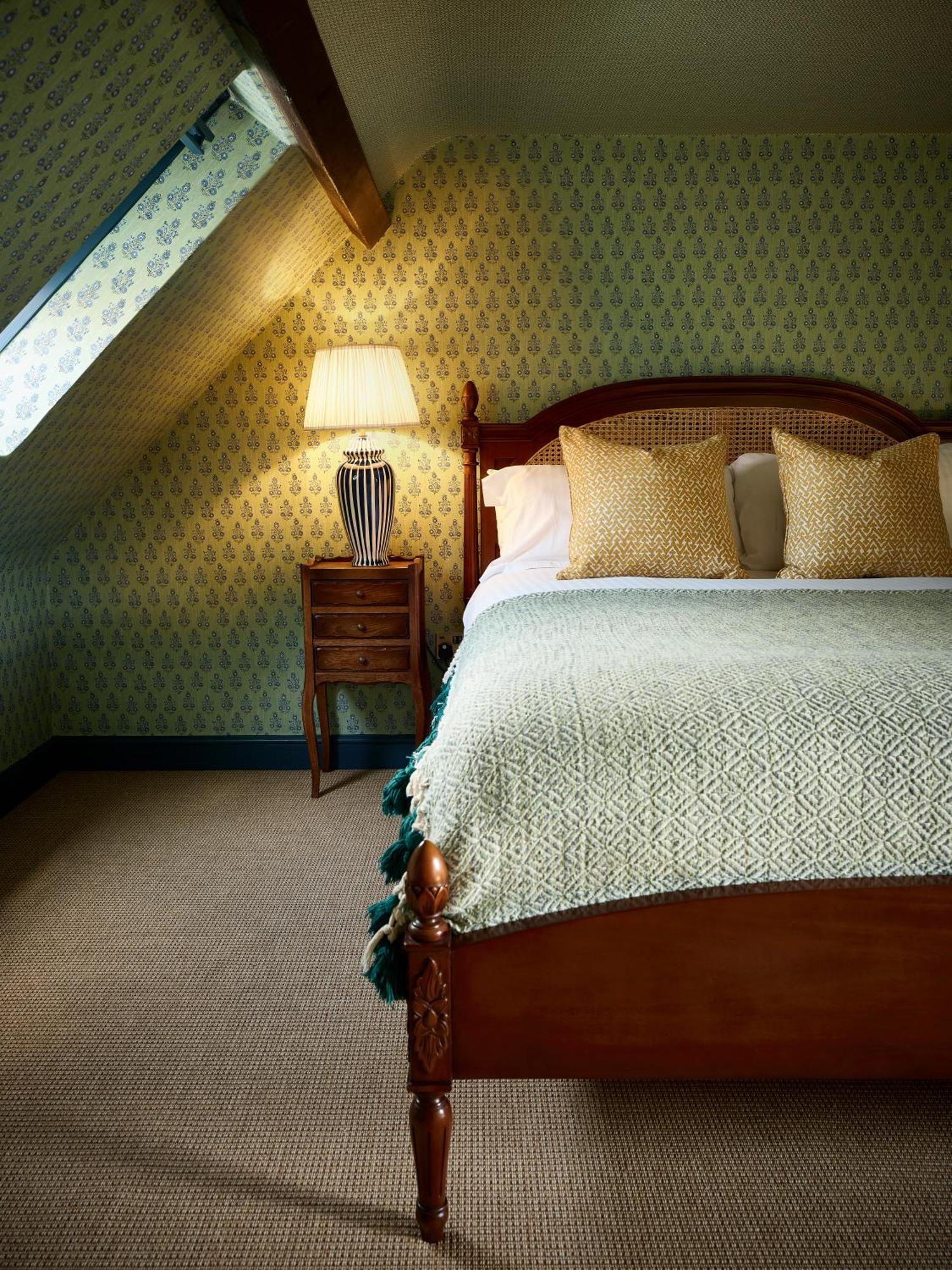 Townhouse Suites- Abbey Row Malmesbury Ruang foto